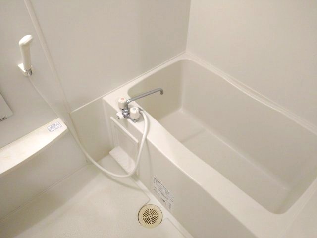 リュクス東金町302号室 お風呂