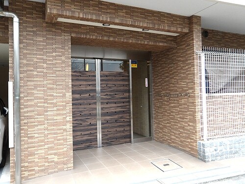 ライオンズクオーレ池袋ソシア エントランス外観