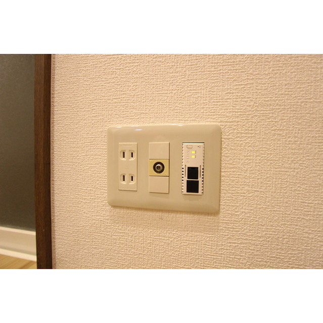 パインウェイブ104号室 ＴＶ、インターネット回線