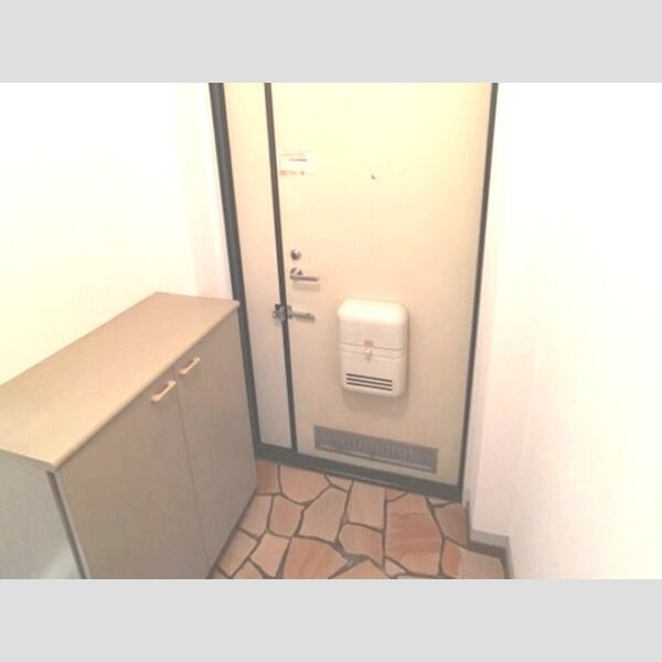 ヴァンベール富士美101号室 内玄関