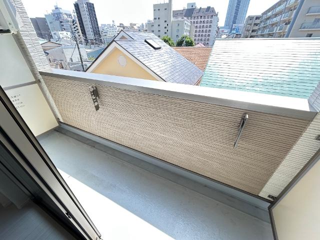 OceanCoastTsudanuma（オーシャンコーストツダヌマ）305号室 ベランダ