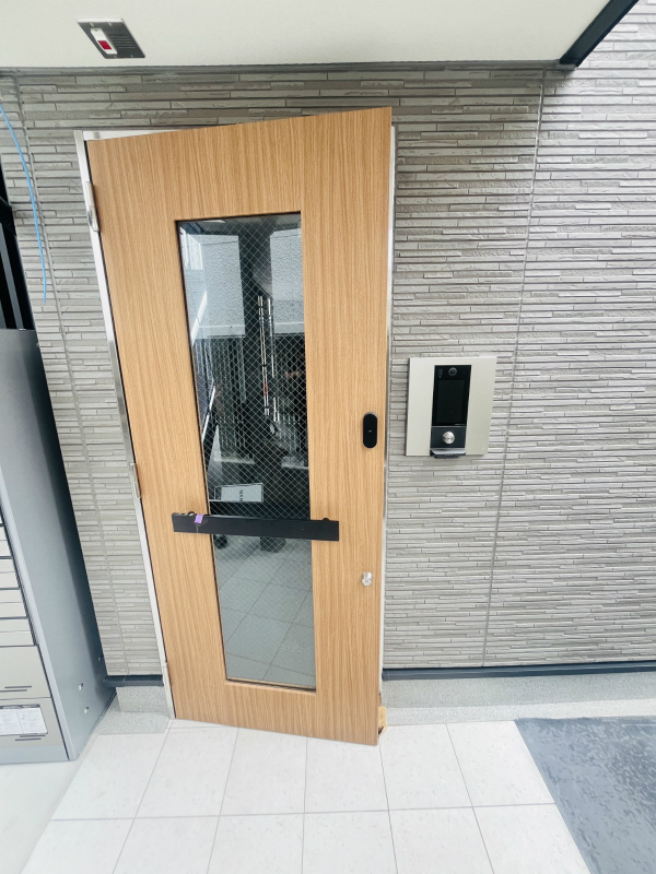 リブリ・翠鳴館 エントランス