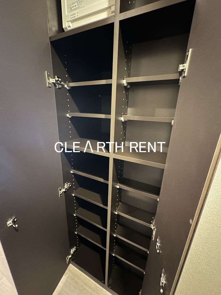 コンシェリア駒込 ＨＩＬＬＴＯＰ ＳＱＵＡＲＥ5階 収納力のあるシューズBOX