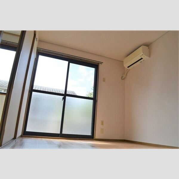 ジュネス・シャトー　Ⅲ102号室 洋室