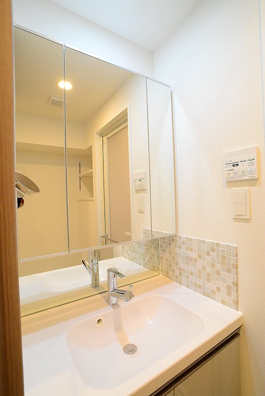 ステージグランデ大島14階 ※カラータイプ異なります