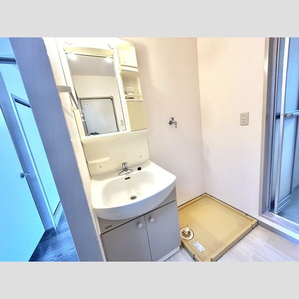 ドミトリー西船303号室 洗面所