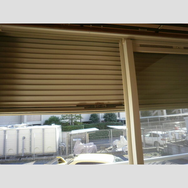 ドミトリー中浦和101号室 シャッター雨戸