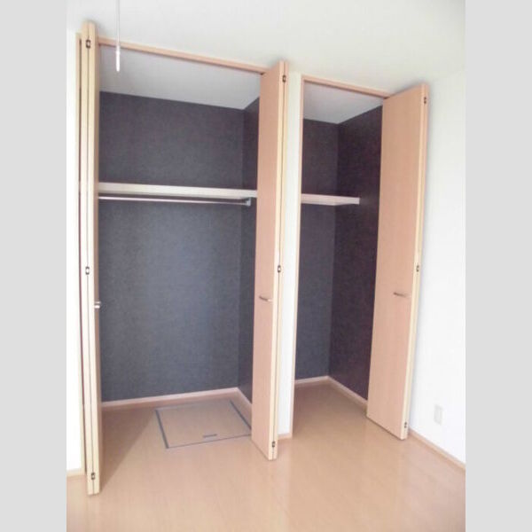 ウェルス クローゼット/物入