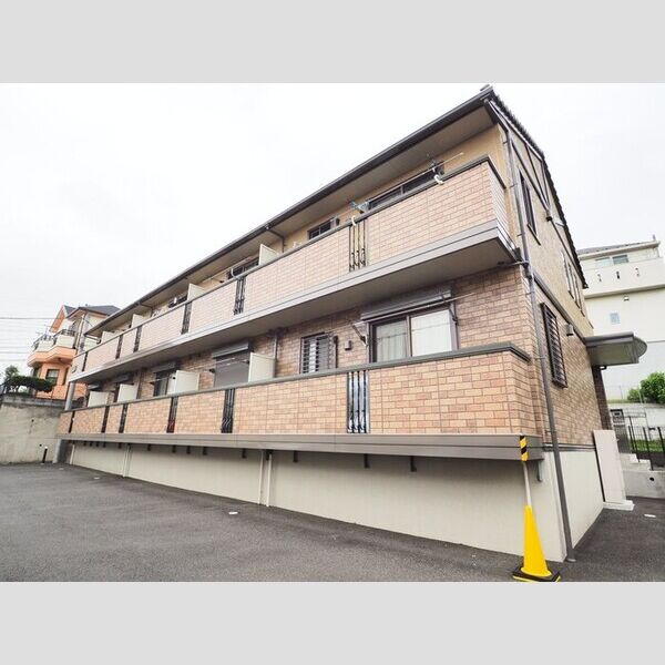 ソレアード103号室 外観