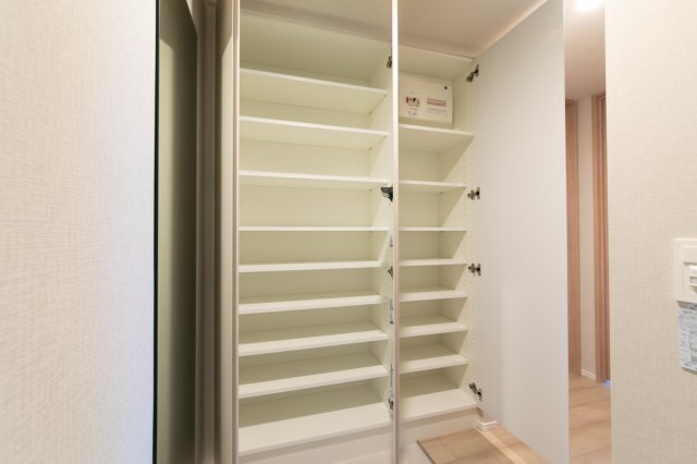 プラウドフラット上野松が谷 収納