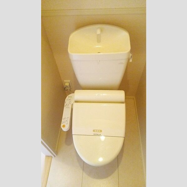 ブリランテ　A 温水洗浄便座