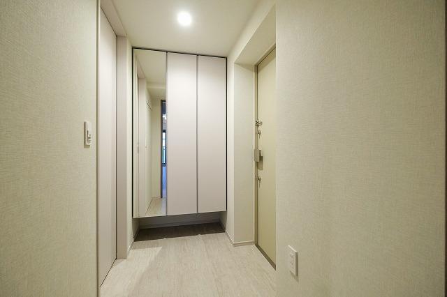 nido MOTOASAKUSA4階 玄関