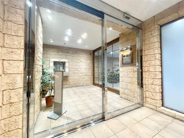 ドメイン横濱元町 エントランス