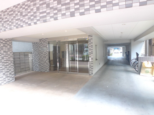 Ｍ永岡マンション エントランス