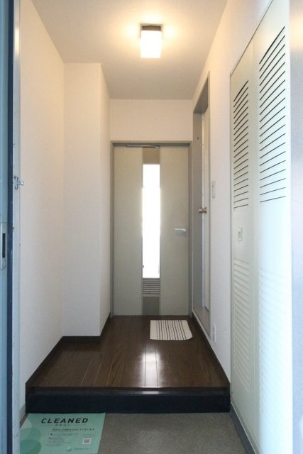 日神パレス生麦 玄関