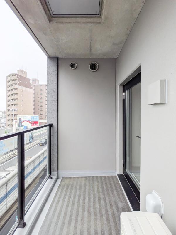 ALTERNA三軒茶屋 バルコニー