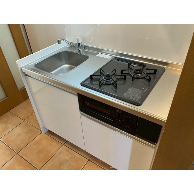 ピュア湘南102号室 システムキッチン