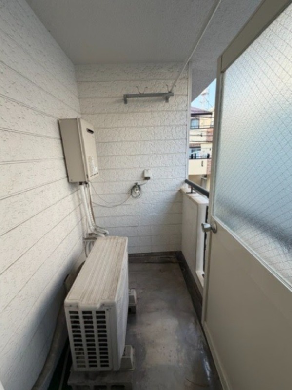 レオパレス高砂 バルコニー