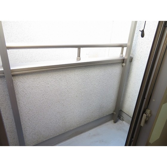 ウィンズ上永谷Ｃ棟0201号室 バルコニー