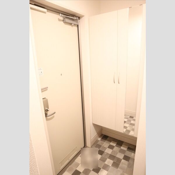 ベルクレスト103号室 玄関