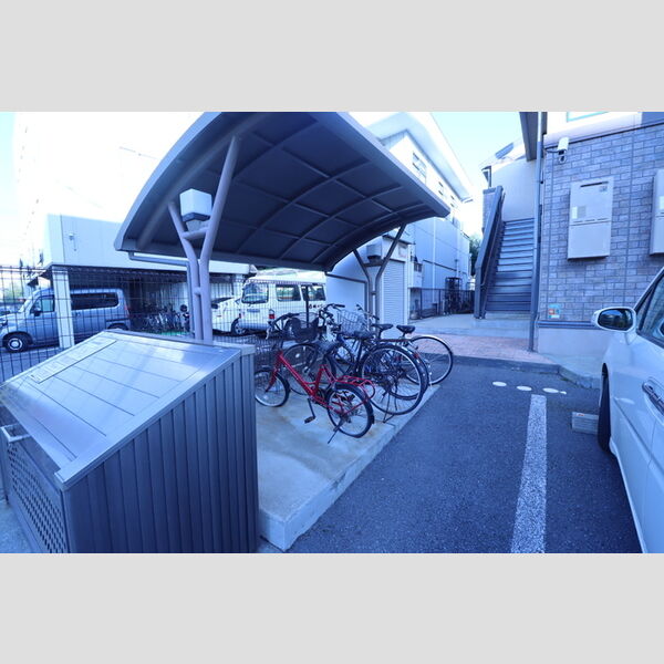 クレベール 駐輪場