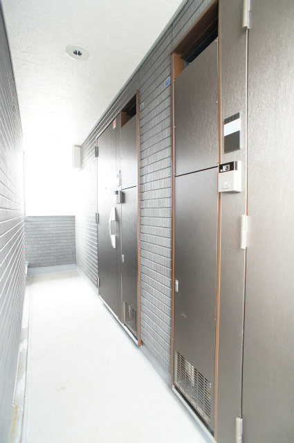 リブリ・鴨居イーストヒルズ2階 廊下