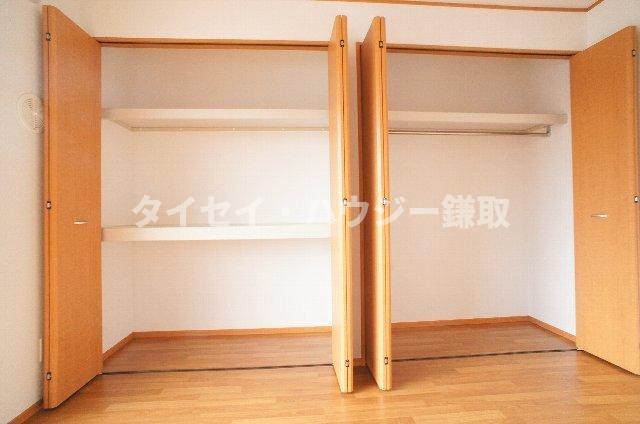 ファミールＡＯＫＩ 収納