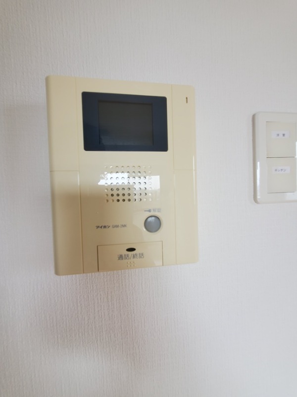 メゾン・ド・ルミエール東山5階 モニター付きインターホン