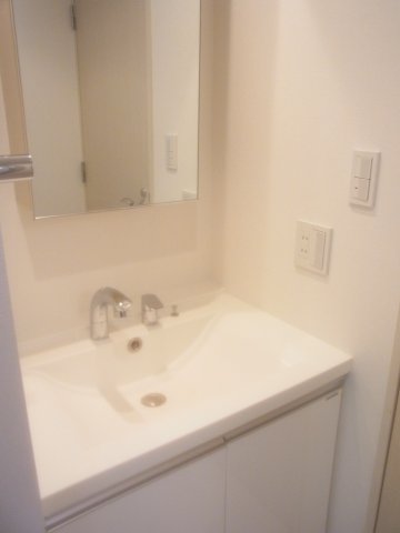 プライムアーバン西荻窪Ⅱ215号室 洗面