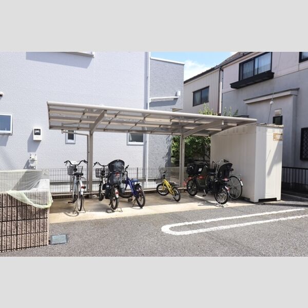 アミューズA・B　A 駐輪場