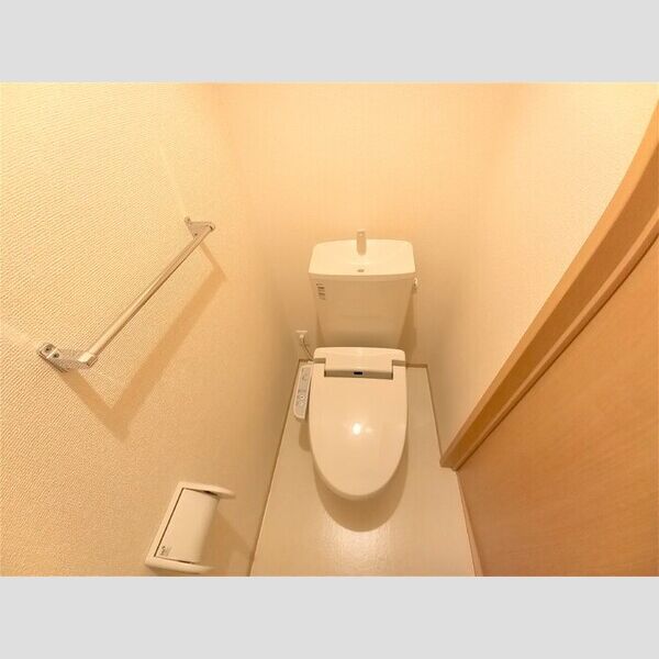 フルール 温水洗浄暖房便座トイレ