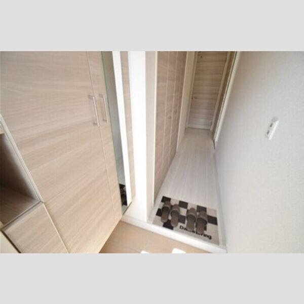 ホワイト キャッスル 玄関