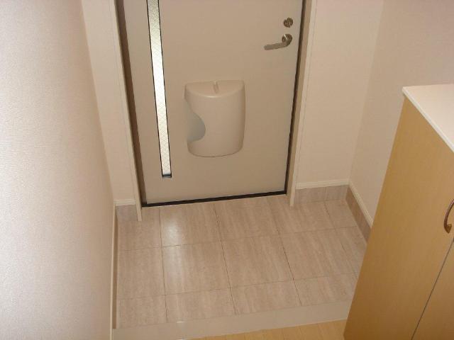 アンジュエールＡ 玄関