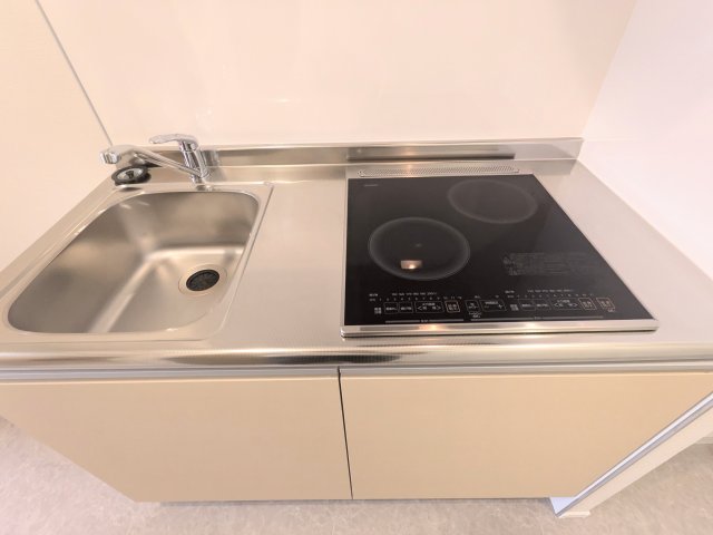 ラグゼフラット東六郷0203号室 キッチン