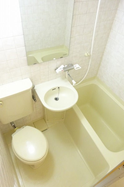 コスモ西横浜グランシティ205号室 トイレ