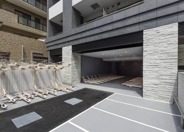 ガーラ・シティ新丸子駅前 駐車場