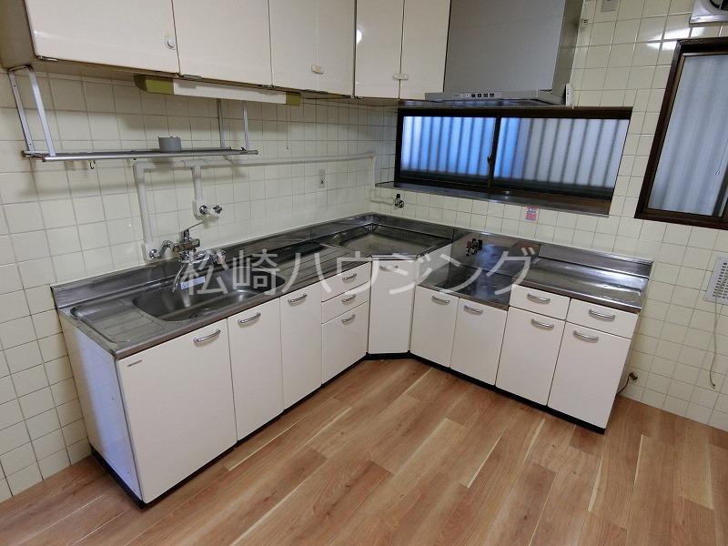 上高田1丁目9戸建 キッチン