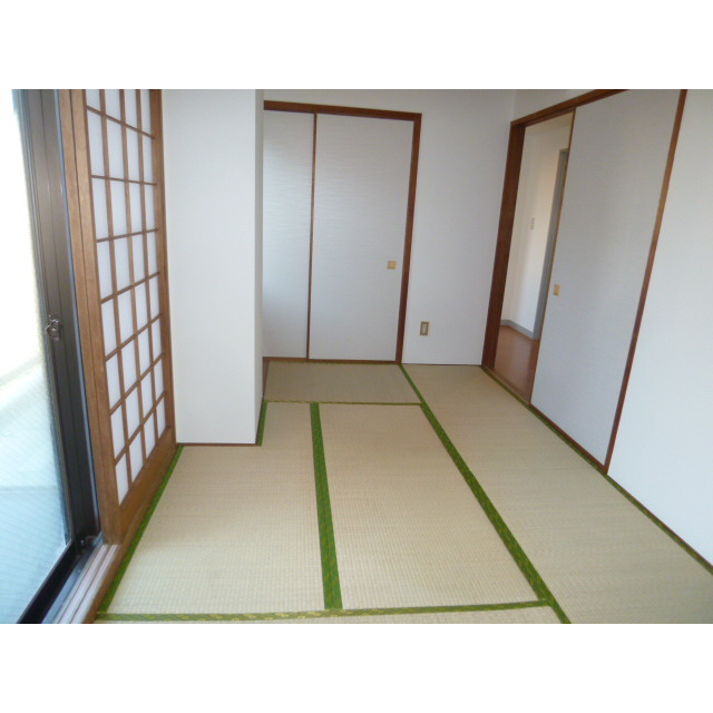 ロイヤルシャトー船橋 内観