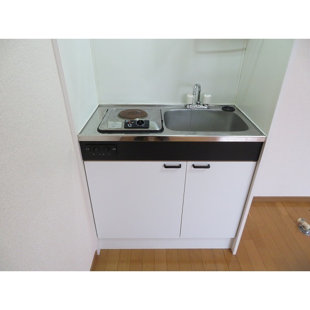 ＡＭＭＳ　ＯＫＡＭＵＲＡA201号室 キッチン