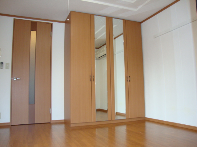 プリオール２００４301号室 洋室