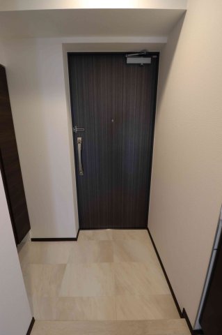GENOVIA川崎鈴木町skygarden0327号室 玄関