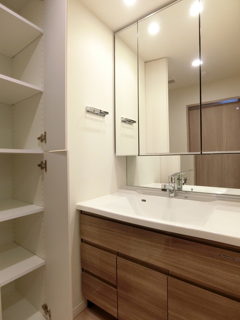 ガーラ・プレシャス三軒茶屋1階 洗面