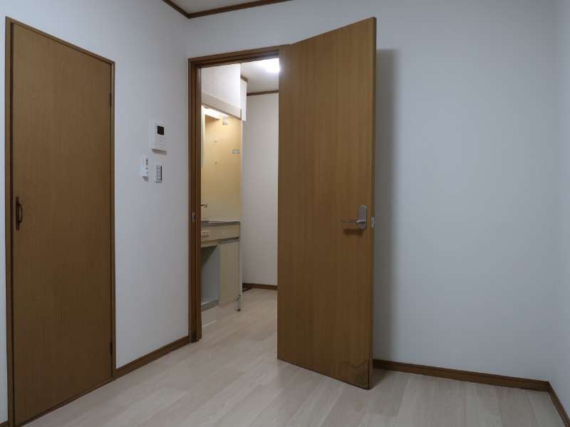 ファミール仲村B1階 リビング