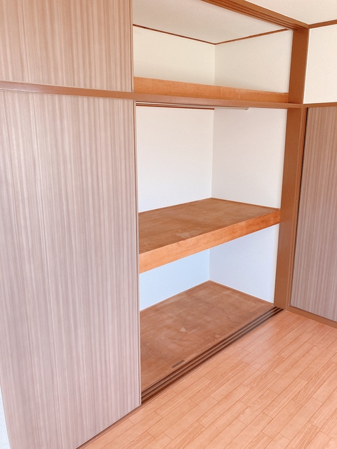 フラット富士塚 収納