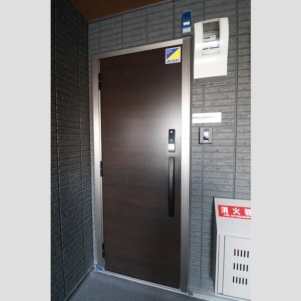 シェーンブルーメ横浜306号室 玄関