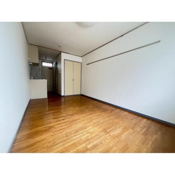 エステートピアウチダ106号室 同建物別部屋の参考画像