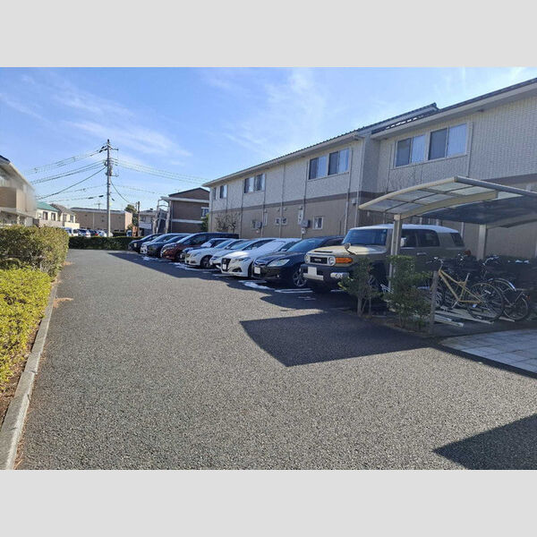 コモレビ大蔵　I I棟　駐車場