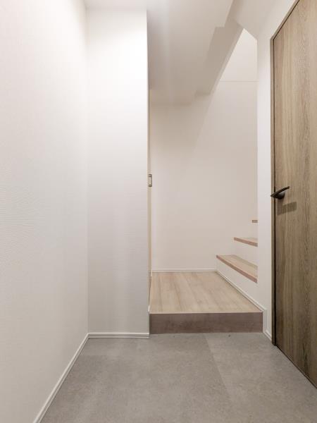 プラティーク清澄庭園 玄関