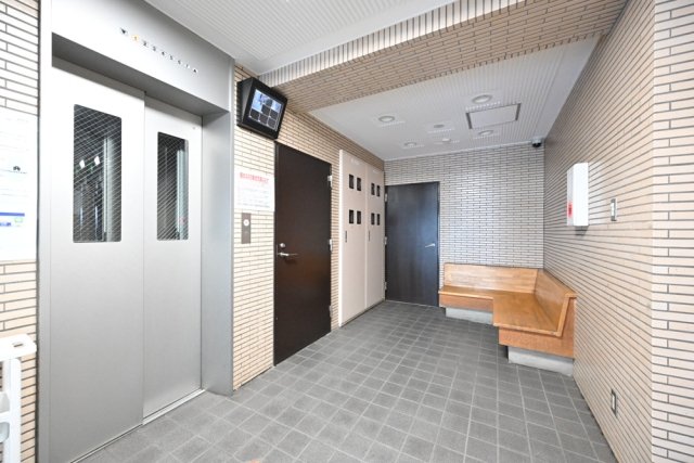 ナイスアーバンスピリッツ鶴見市場Ⅱ芦澤ビル エントランス