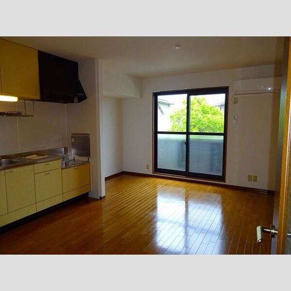 フォレストヒルズ　BB302号室 リビング